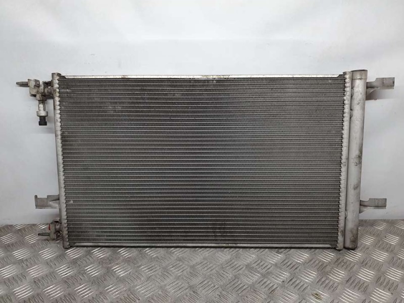 Recambio de condensador / radiador aire acondicionado para chevrolet cruze lt referencia OEM IAM 427460812  