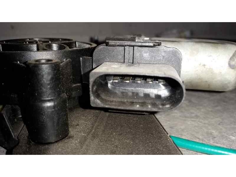 Recambio de elevalunas delantero izquierdo para bmw serie 1 lim. (f20) 118d referencia OEM IAM  5 PINS ELECTRICO