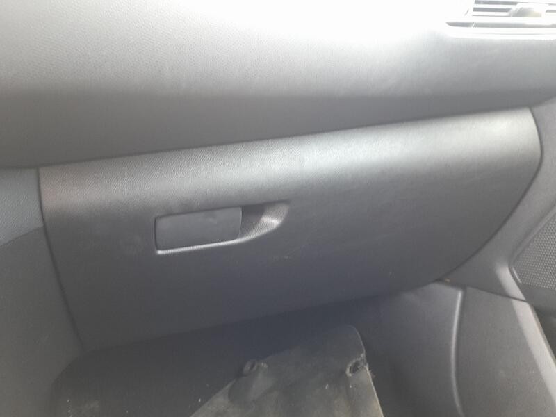 Recambio de guantera para peugeot 308 ii (lb_, lp_, lw_, lh_, l3_) 2.0 bluehdi 150 referencia OEM IAM 16108048ZD  