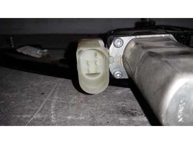 Recambio de elevalunas trasero derecho para bmw serie 1 lim. (f20) 118d referencia OEM IAM  5 PINS ELECTRICO
