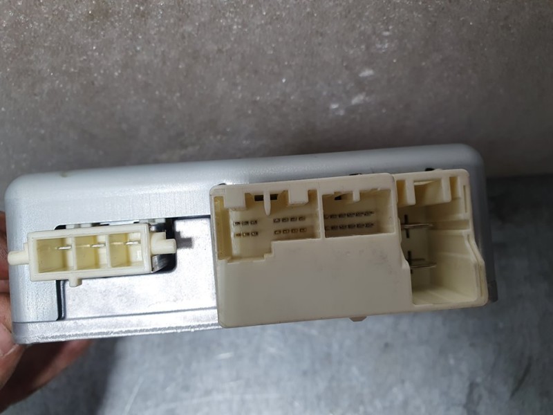 Recambio de modulo electronico para toyota auris active referencia OEM IAM 8965002550 JL501002631 