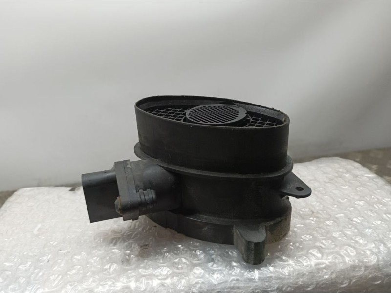 Recambio de caudalimetro para bmw serie 3 compact (e46) 320td referencia OEM IAM 77870760 0928400468 BOSCH