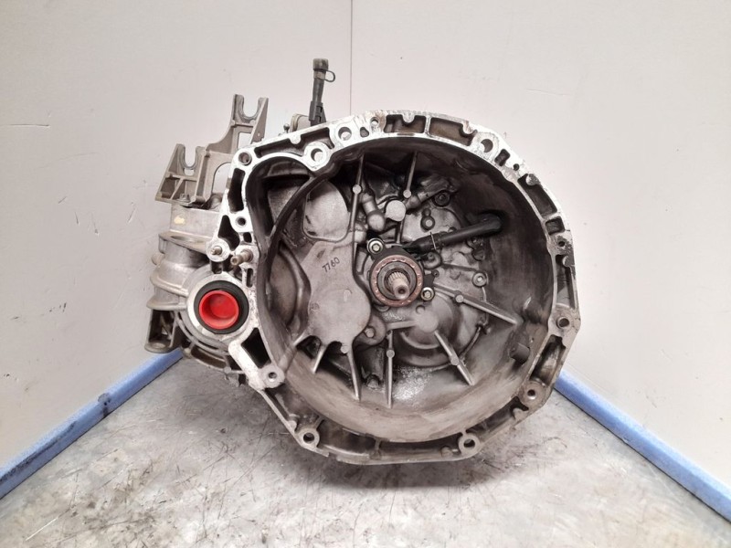 Recambio de caja cambios para renault scenic ii authentique referencia OEM IAM ND0002 A104716 6VELOCIDADES