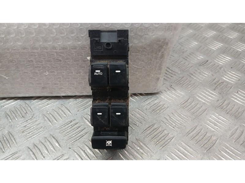 Recambio de mando elevalunas delantero izquierdo para hyundai i20 ii (gb, ib) 1.2 referencia OEM IAM 93570C8110  