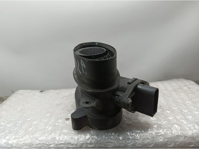 Recambio de caudalimetro para bmw serie 3 compact (e46) 320td referencia OEM IAM 77870760 0928400468 BOSCH