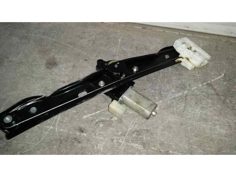 Recambio de elevalunas trasero izquierdo para bmw serie 1 lim. (f20) 118d referencia OEM IAM  5 PINS ELECTRICO