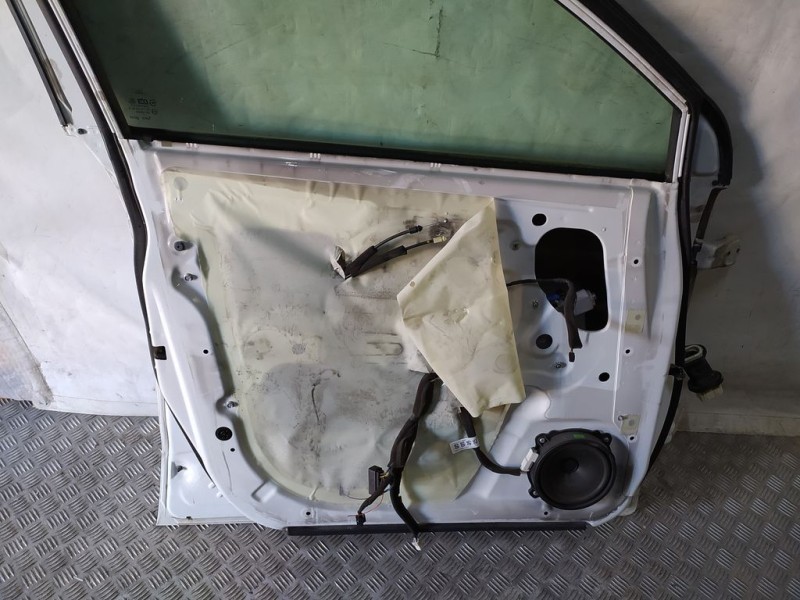 Recambio de elevalunas delantero izquierdo para chevrolet captiva 2.0 vcdi ls referencia OEM IAM  2 PINS ELÉCTRICO