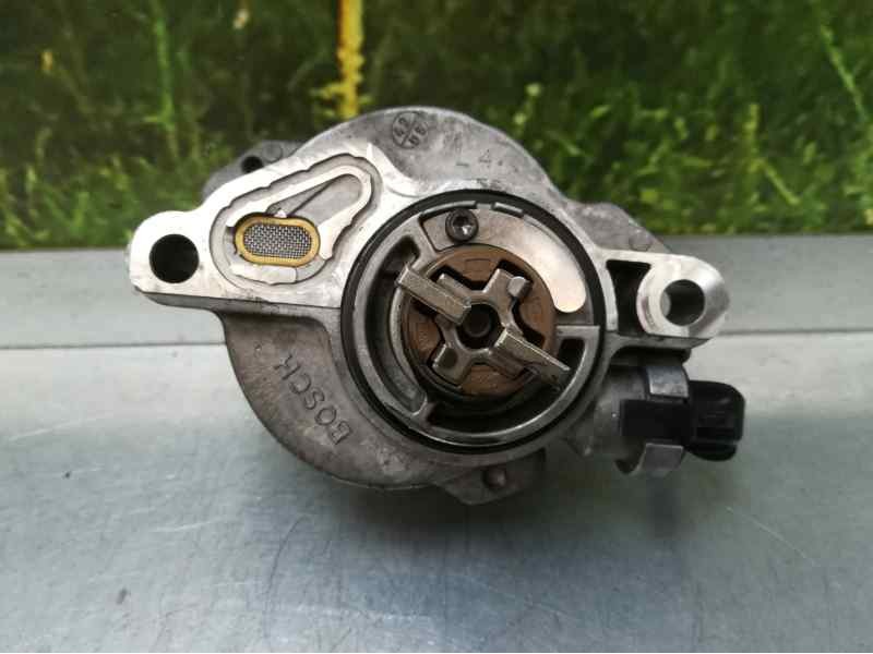Recambio de depresor freno / bomba vacio para citroën c4 berlina 1.6 16v hdi referencia OEM IAM D156202  BOSCH