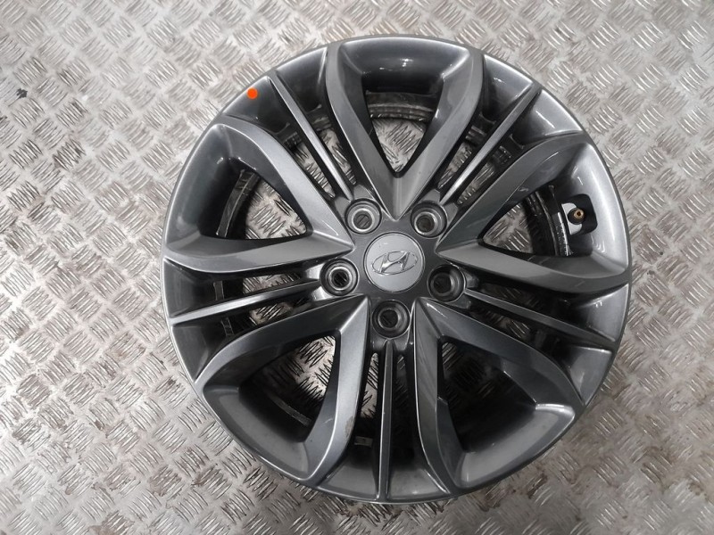 Recambio de llanta para hyundai ix35 classic 2wd referencia OEM IAM 65X17 5 TORN ET 51 ALUMINIO 
