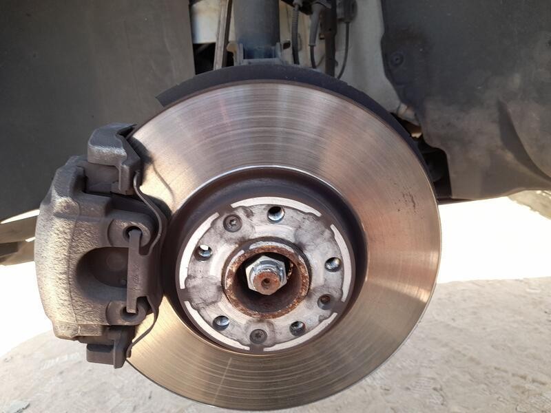 Recambio de mangueta delantera izquierda para peugeot 308 ii (lb_, lp_, lw_, lh_, l3_) 2.0 bluehdi 150 referencia OEM IAM 164785