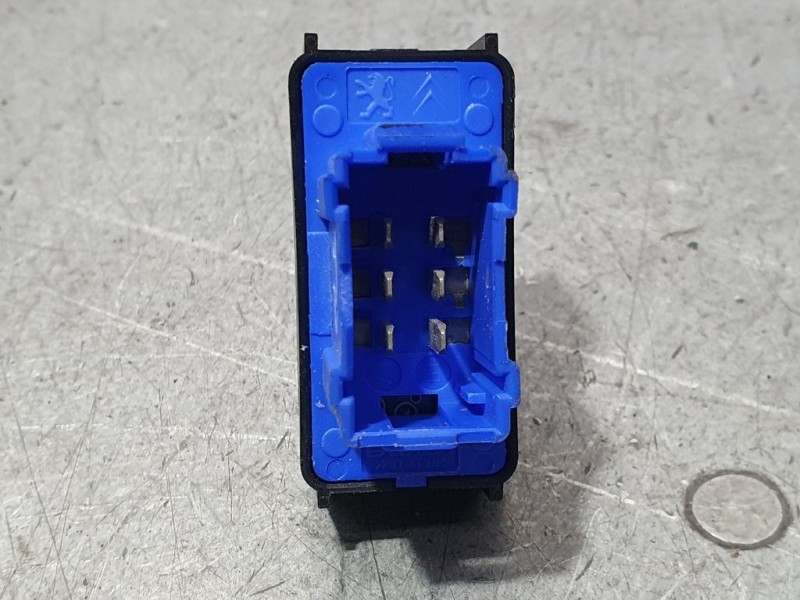 Recambio de mando elevalunas trasero derecho para citroën c-elysée shine referencia OEM IAM 96766662ZD  