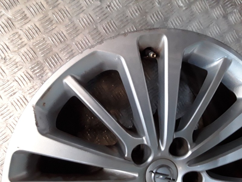 Recambio de llanta aluminio para opel insignia b grand sport (z18) 1.5 (68) referencia OEM IAM 8.5X18 5 TORN ET49 ROZADA ALUMINI
