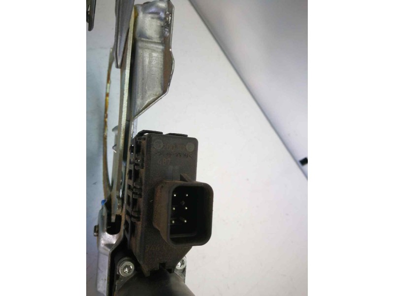 Recambio de elevalunas delantero izquierdo para opel astra h berlina 1.6 16v referencia OEM IAM 994886100  