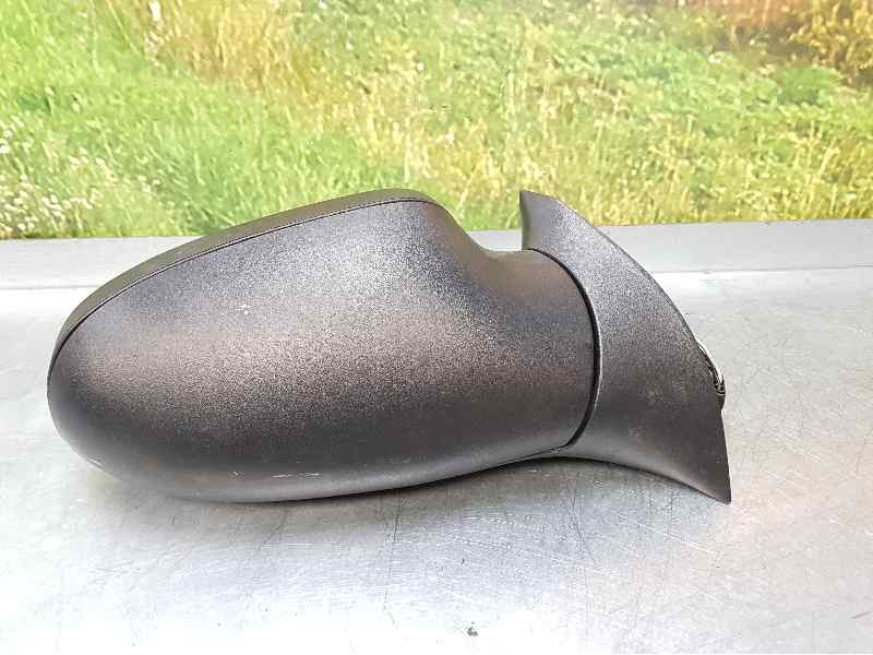 Recambio de retrovisor derecho para mercedes-benz clase a (w168) 160 l (168.133) referencia OEM IAM 1688105816 LE FALTA CRISTAL 