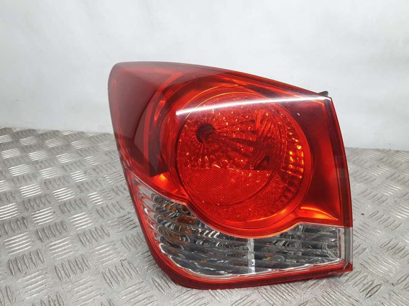 Recambio de piloto trasero izquierdo para chevrolet cruze lt referencia OEM IAM 95393941  EXTERIOR