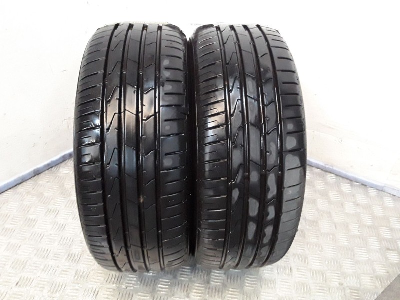 Recambio de neumatico pareja para neumaticos reutilizados - referencia OEM IAM 195501582V HANKOOK 195/50/15/82V