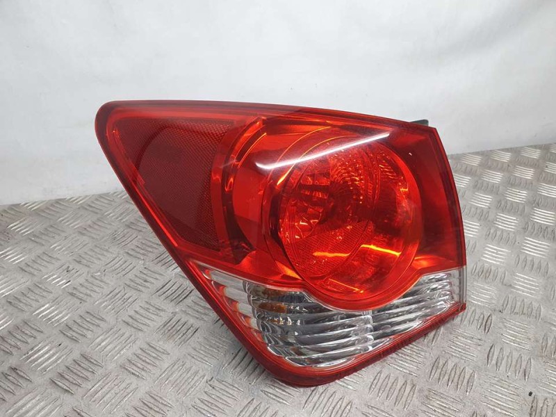 Recambio de piloto trasero izquierdo para chevrolet cruze lt referencia OEM IAM 95393941  EXTERIOR