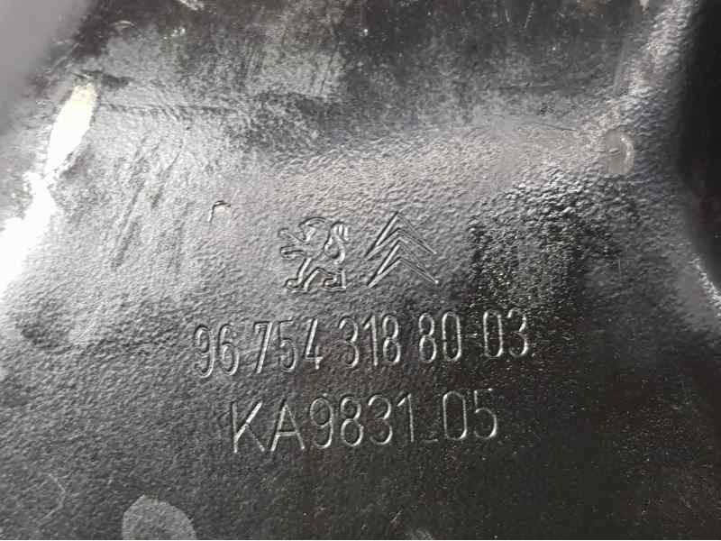 Recambio de carter para peugeot 208 1.2 12v vti referencia OEM IAM 967543188003  