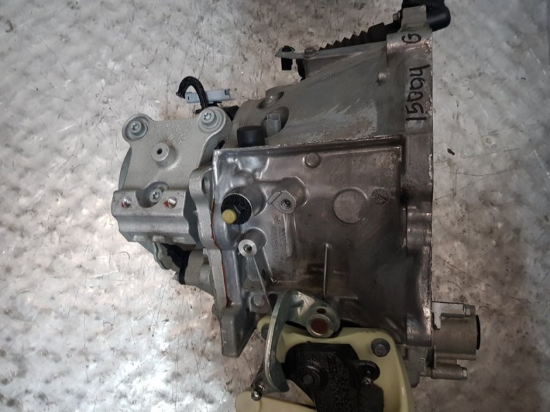Recambio de caja cambios para peugeot 2008 (--.2013) 1.5 blue hdi referencia OEM IAM 20ET69 8609682B 5VELOCIDADES