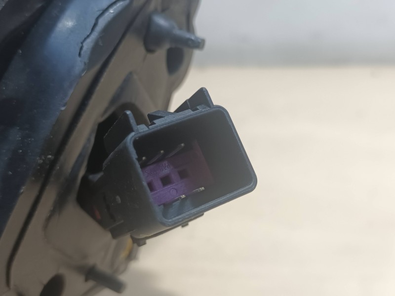 Recambio de retrovisor derecho para chevrolet cruze lt referencia OEM IAM SIN REF  ELECTRICO 5 CABLES