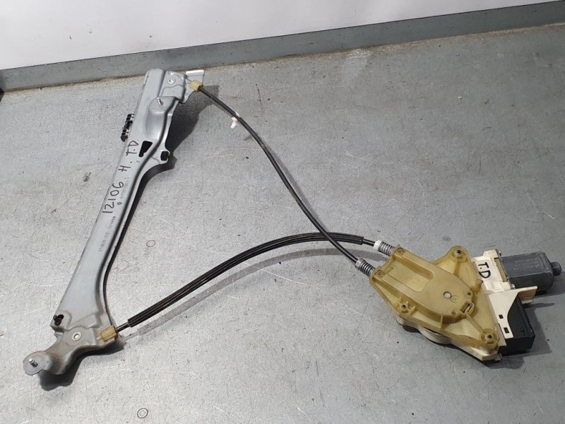 Recambio de elevalunas trasero derecho para renault laguna grandtour iii dynamique referencia OEM IAM 827000001R  ELECTRICO