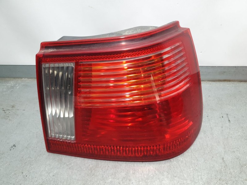 Recambio de piloto trasero derecho para seat ibiza (6k1) stella referencia OEM IAM   EXTERIOR