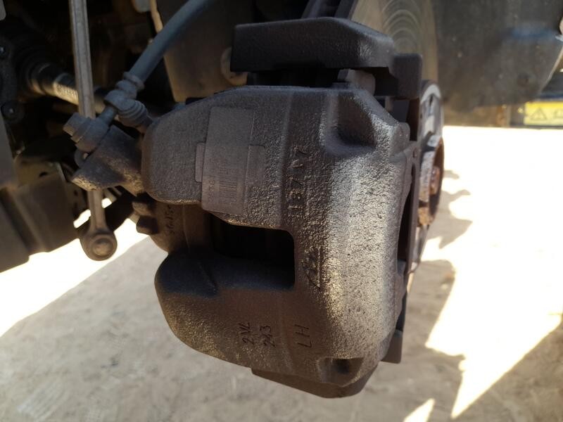 Recambio de pinza freno delantera izquierda para peugeot 308 ii (lb_, lp_, lw_, lh_, l3_) 2.0 bluehdi 150 referencia OEM IAM 160