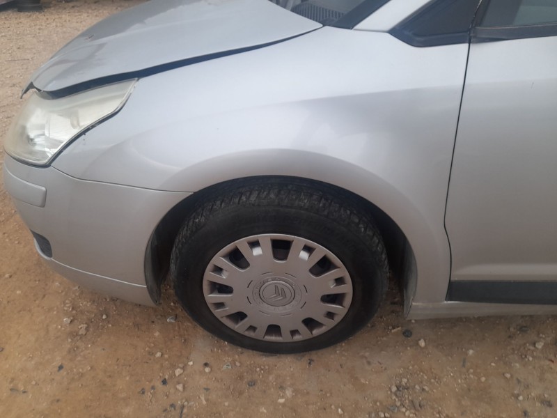 Recambio de aleta delantera izquierda para citroën c4 coupé (la_) 1.4 16v referencia OEM IAM 7840Q3  