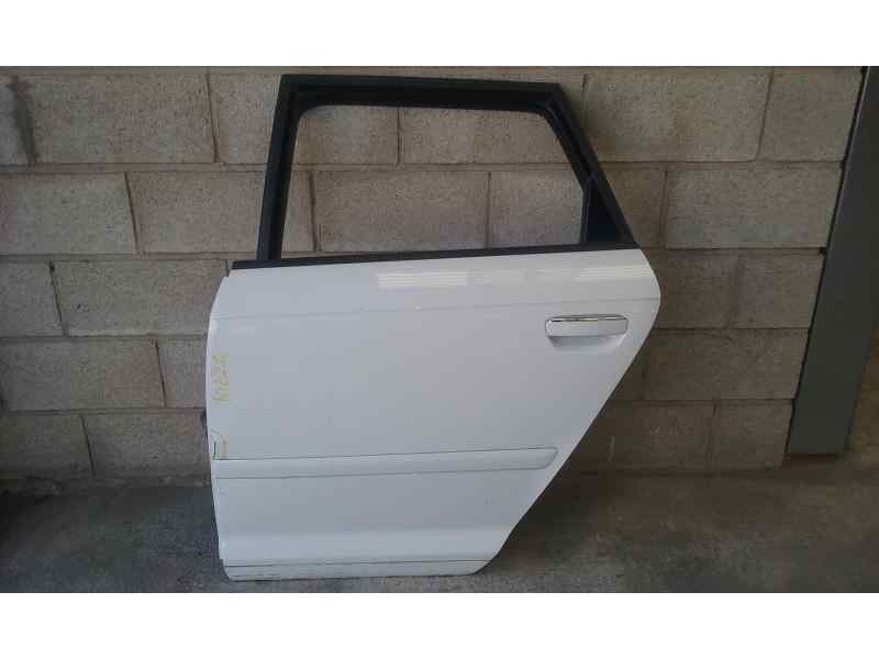 Recambio de puerta trasera izquierda para audi a3 sportback (8p) 1.6 tdi ambiente referencia OEM IAM 8P4833051A TOCADA 
