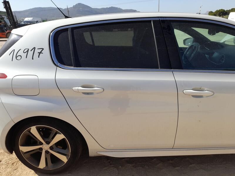 Recambio de puerta trasera derecha para peugeot 308 ii (lb_, lp_, lw_, lh_, l3_) 2.0 bluehdi 150 referencia OEM IAM 9802165580  