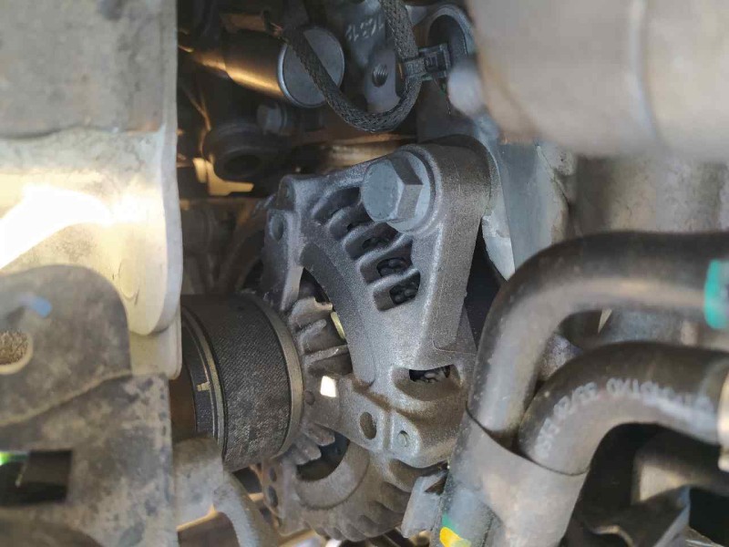 Recambio de alternador para citroën c3 live pack referencia OEM IAM 9809391880  