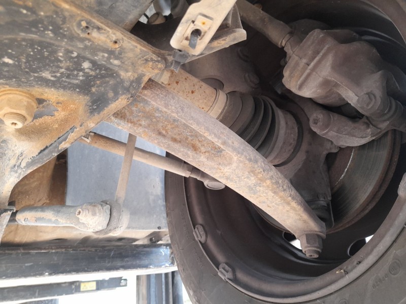 Recambio de brazo suspension inferior delantero izquierdo para citroën c4 coupé (la_) 1.4 16v referencia OEM IAM 1643188580  