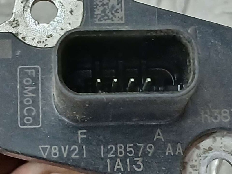 Recambio de caudalimetro para ford mondeo ber. (ca2) ghia referencia OEM IAM 8V2112B579AA  