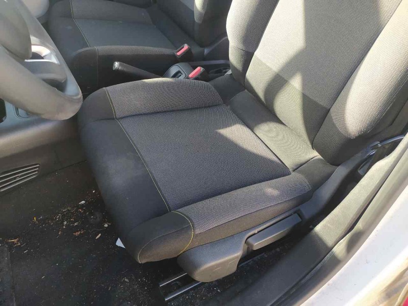Recambio de asiento delantero izquierdo para citroën c3 live pack referencia OEM IAM   C/ AIRBAG