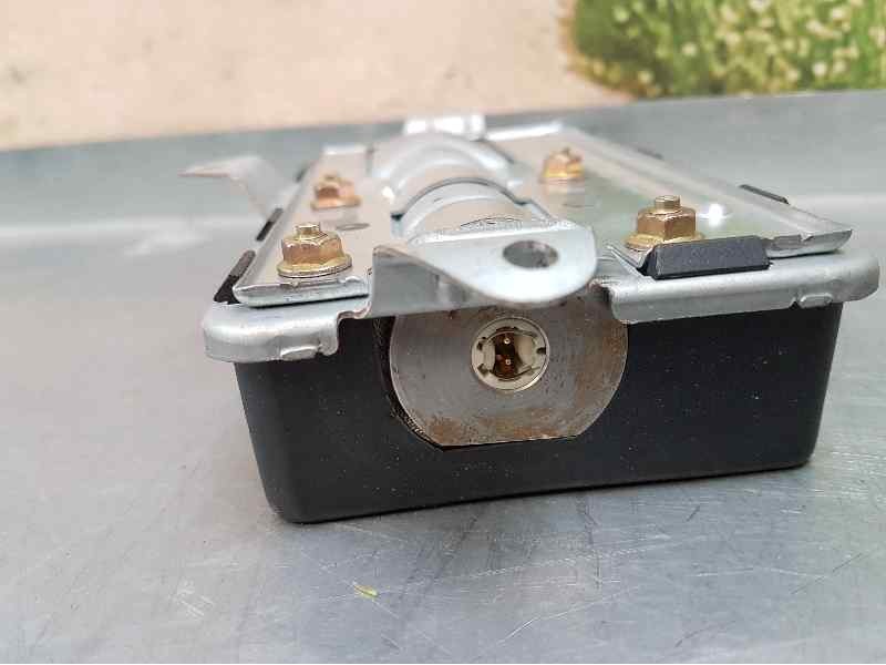 Recambio de airbag lateral delantero derecho para mercedes-benz clase a (w168) 160 l (168.133) referencia OEM IAM 1688600205  