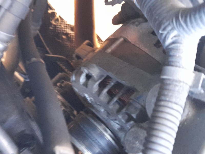 Recambio de alternador para chevrolet cruze hatchback (j305) 2.0 cdi referencia OEM IAM 13580078  