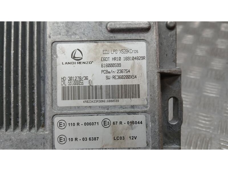 Recambio de centralita glp para dacia sandero stepway essential referencia OEM IAM 169104829R LANDI RENZO 616000599