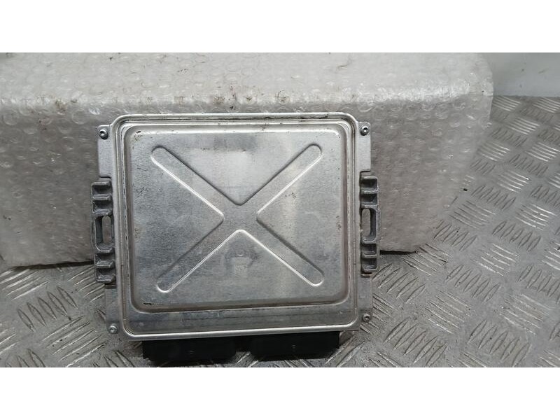 Recambio de centralita glp para dacia sandero stepway essential referencia OEM IAM 169104829R LANDI RENZO 616000599