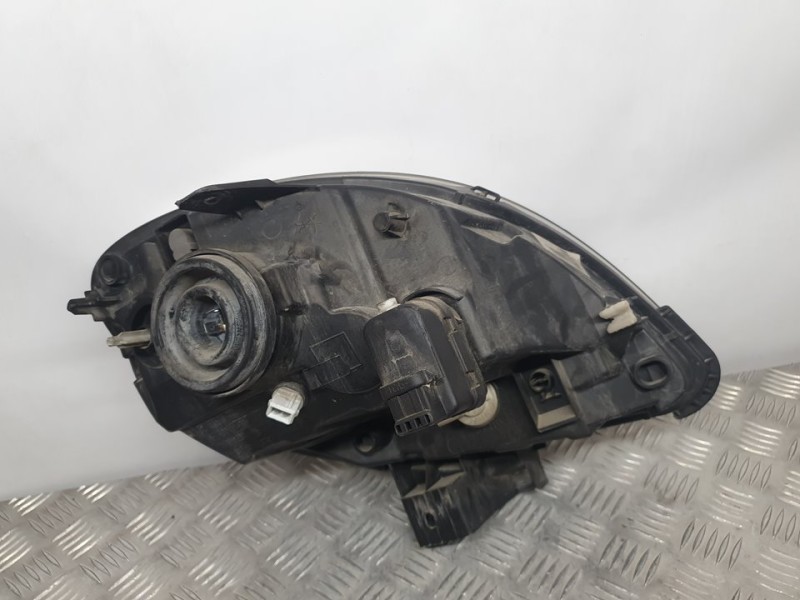 Recambio de faro izquierdo para renault kangoo (f/kc0) alize referencia OEM IAM 8200236590 89008441 VALEO