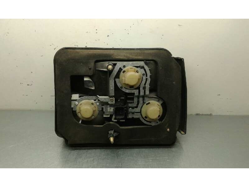 Recambio de piloto trasero izquierdo para mg serie 100 (xp) referencia OEM IAM   