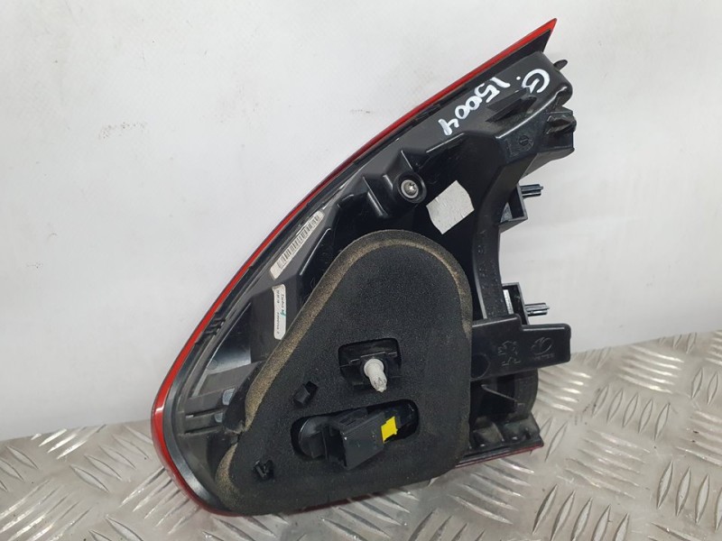 Recambio de piloto trasero izquierdo para peugeot 2008 (--.2013) 1.5 blue hdi referencia OEM IAM 9814758480  ROZADO