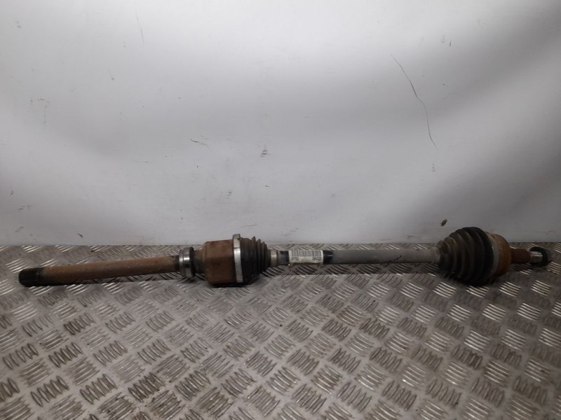 Recambio de transmision delantera derecha para peugeot 508 gt line referencia OEM IAM 9811176480  