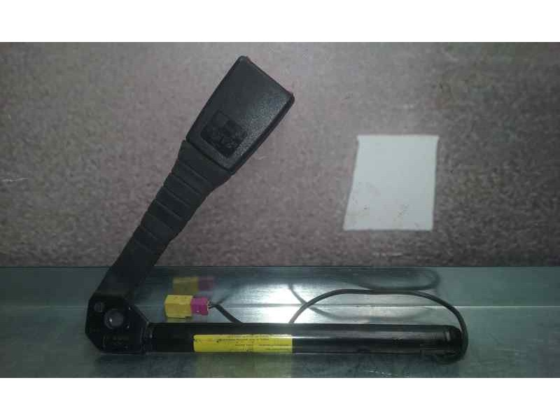 Recambio de pretensor airbag derecho para opel vectra c berlina cosmo referencia OEM IAM 13127948F  