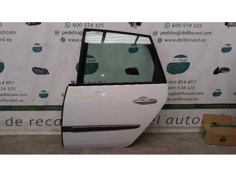 Recambio de puerta trasera izquierda para renault scenic ii grand luxe dynamique referencia OEM IAM 7751475408  TOCADA