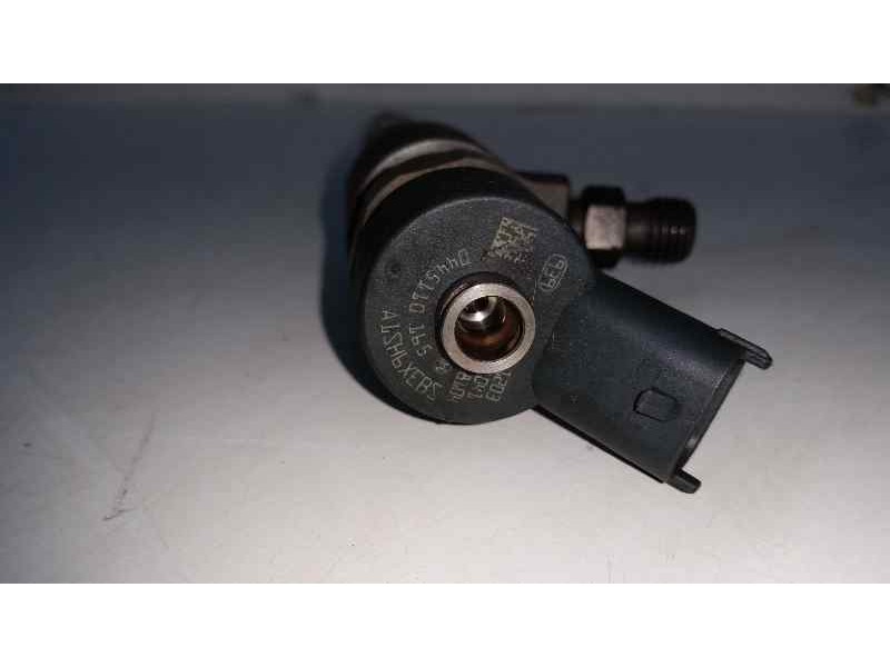 Recambio de inyector para opel astra gtc 1.9 cdti referencia OEM IAM 0445110165  BOSCH