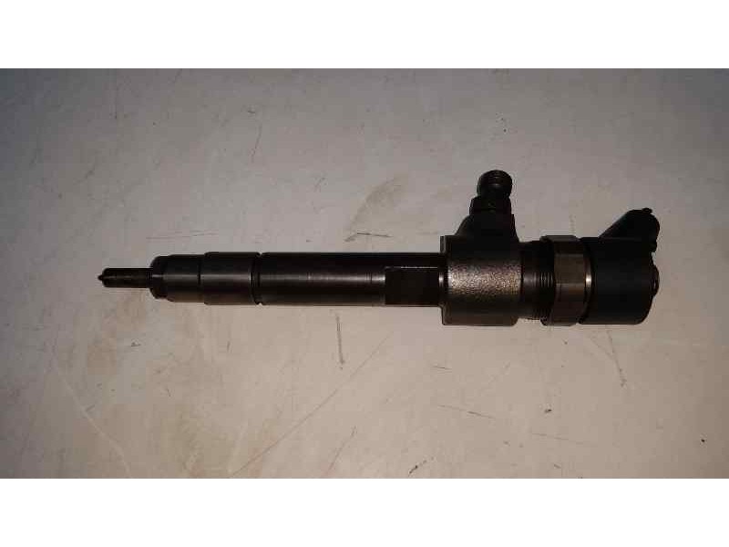 Recambio de inyector para opel astra gtc 1.9 cdti referencia OEM IAM 0445110165  BOSCH