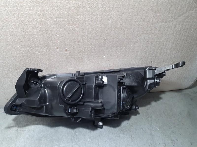 Recambio de faro derecho para opel astra j lim. referencia OEM IAM H7+H7 FONDO NEGRO  1616729