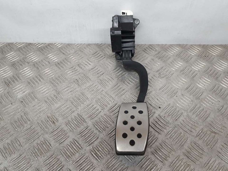 Recambio de potenciometro pedal para opel corsa e selective referencia OEM IAM 13305804  