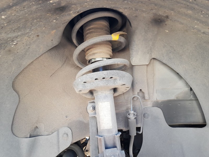 Recambio de amortiguador delantero derecho para chevrolet cruze hatchback (j305) 2.0 cdi referencia OEM IAM 39027818  