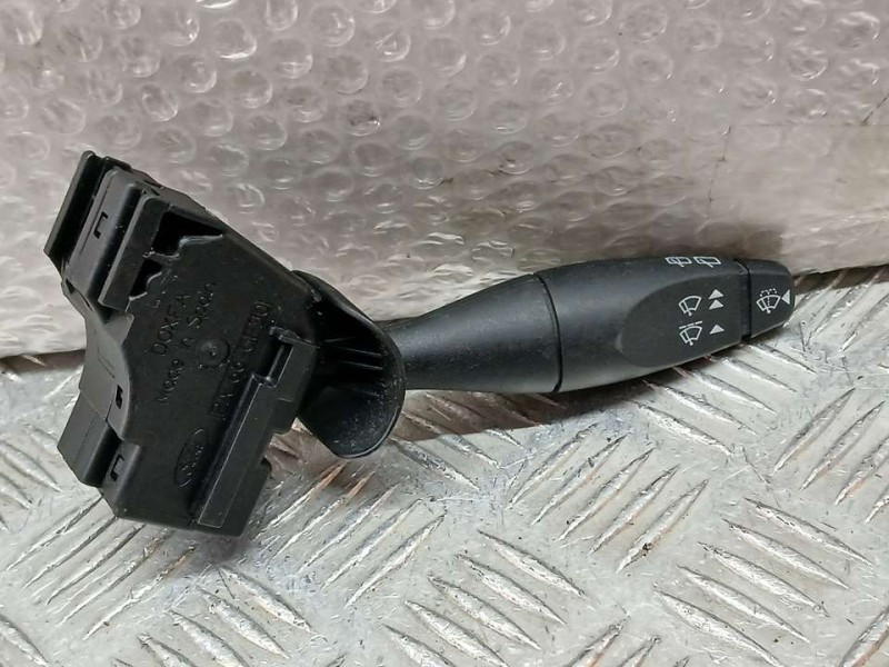 Recambio de mando limpia para ford fiesta (cbk) ghia referencia OEM IAM 1140522  